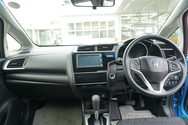 新型フィット3 ガソリン車1 3lの内装 Hv車と異なる3つの特徴を実車画像で紹介 テスドラ Com